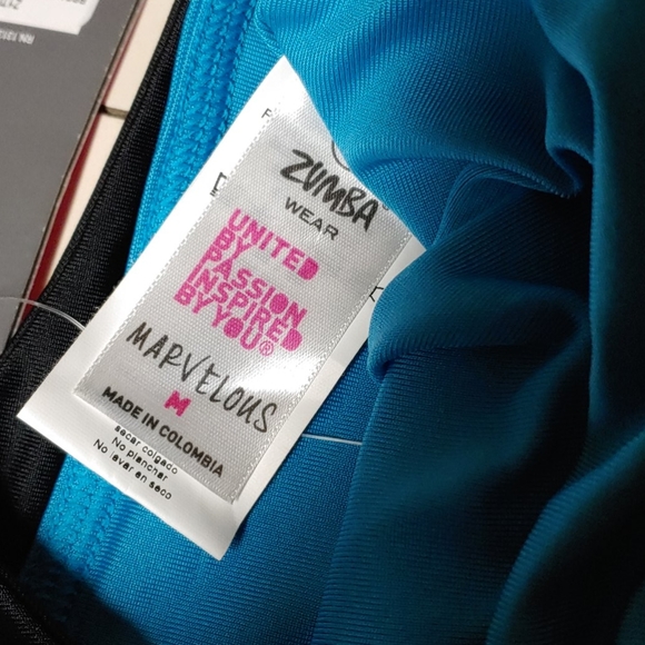 Zumba 🆕 Vintage Break Beat Built In Bra Tank Top M - Picture 14 of 14